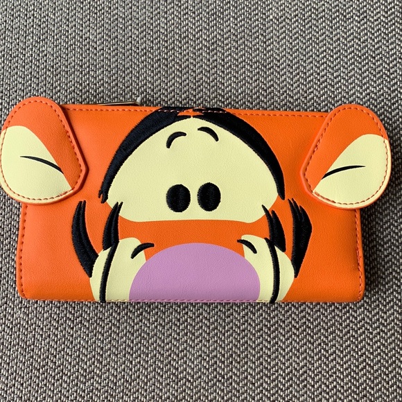 Loungefly Winnie the Pooh Tigger Cosplay Flap Wallet - Picture 16 of 16